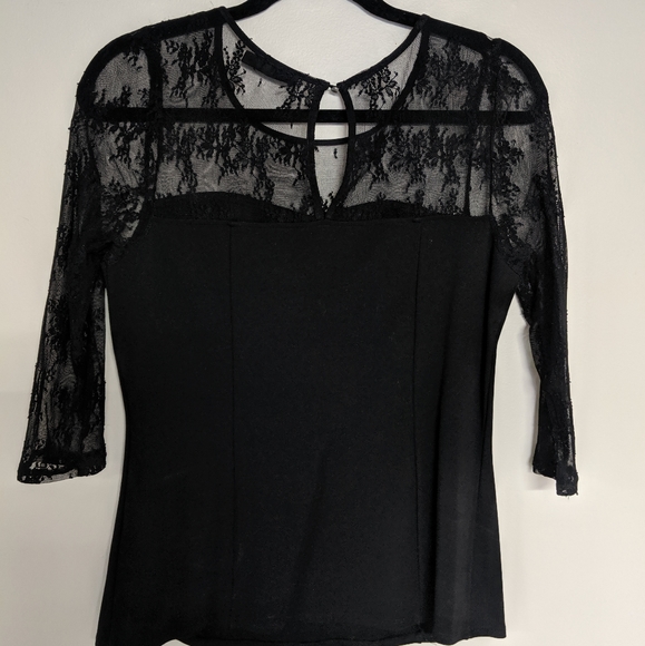 Black and Lace - Picture 3 of 3